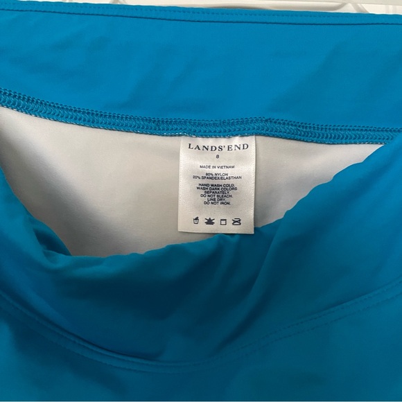 Women’s Lands’ End Tankini Swimsuit Top andTankini Bottom - Picture 6 of 6